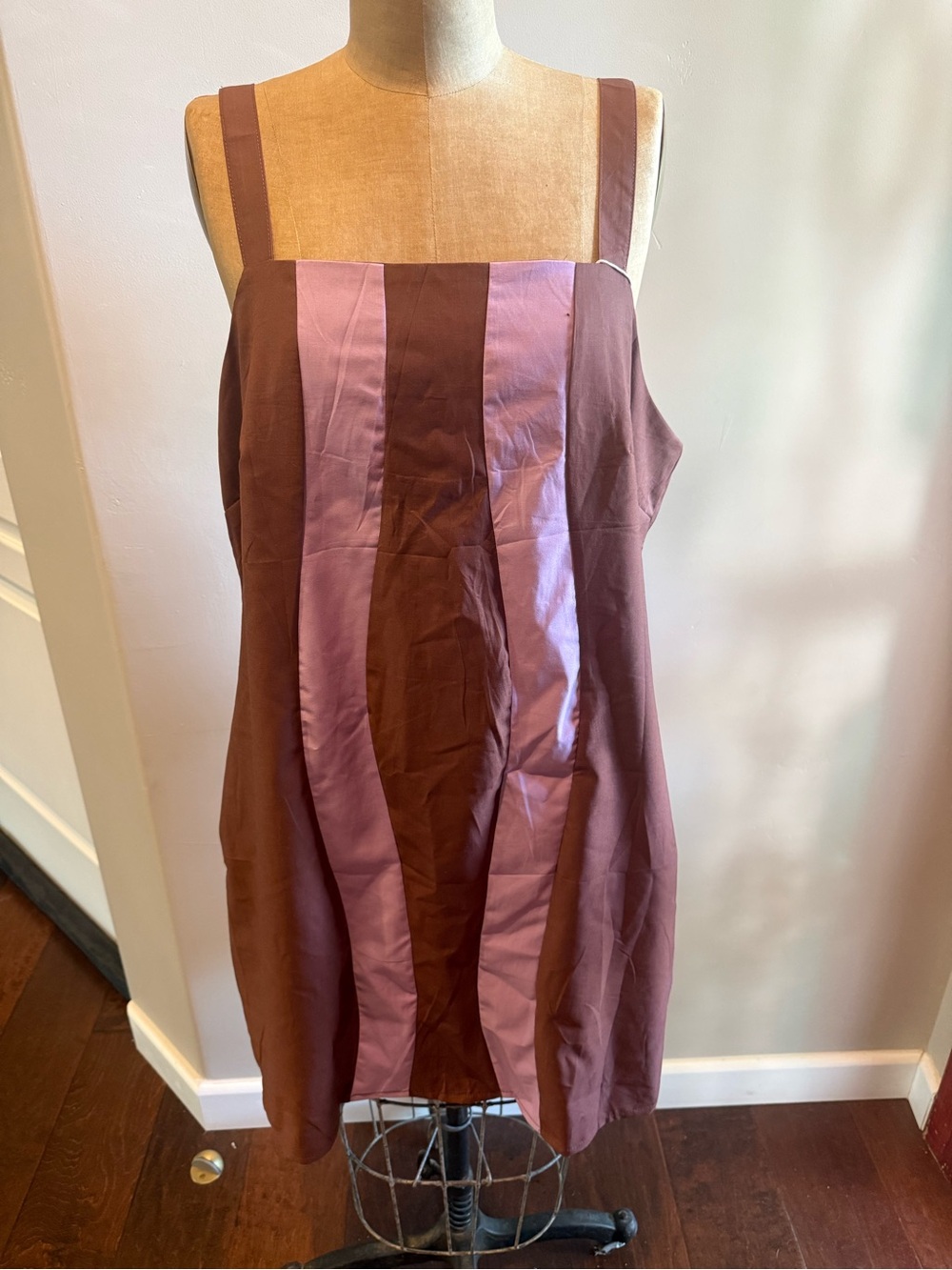 Sleeveless Colorblock A-Line Dress in Mauve and Plum
